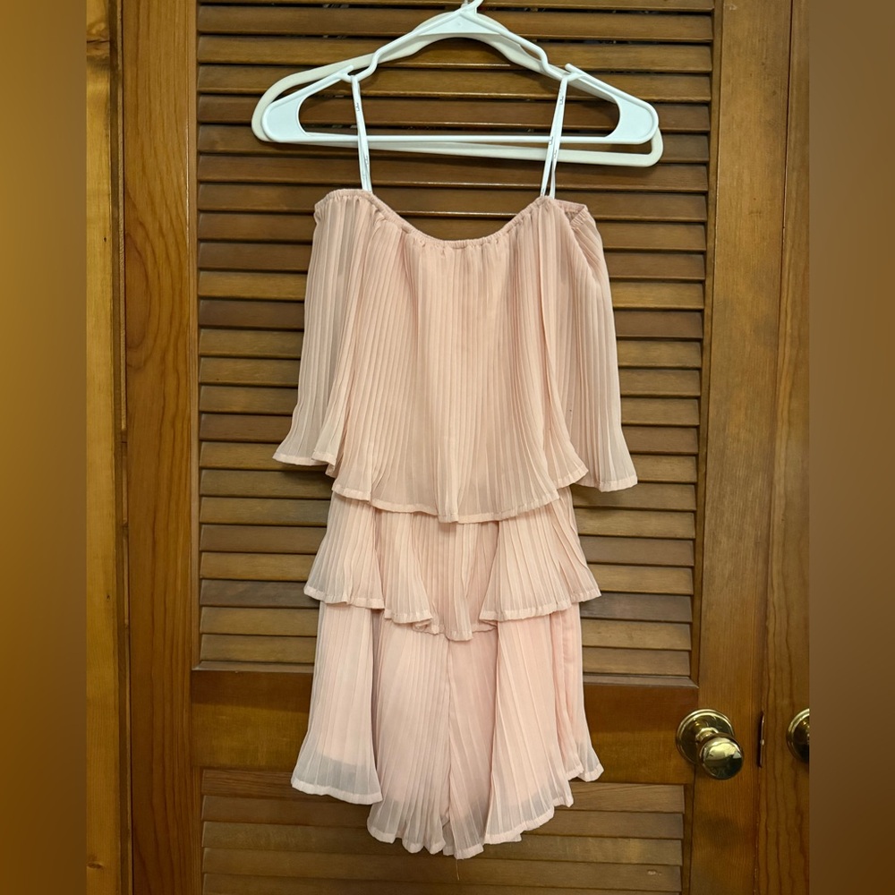 Lulu's Blush Pleated Romper